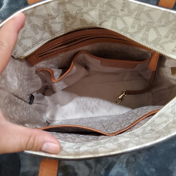 Michael Kors Purse - Picture 3 of 5